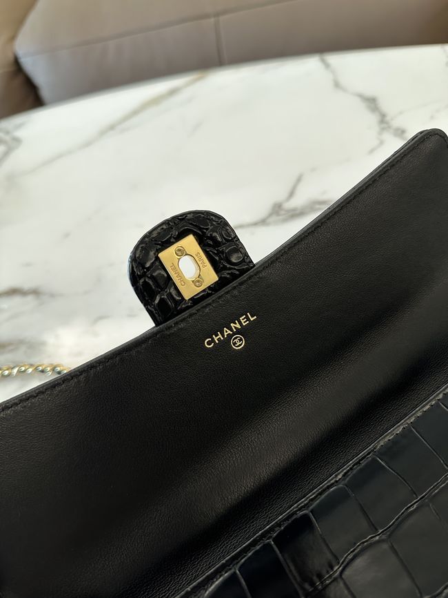 Chanel Clutch with chain Crocodile Embossed AP5280 black Chanel Clutch with chain Crocodile Embossed AP5280 black