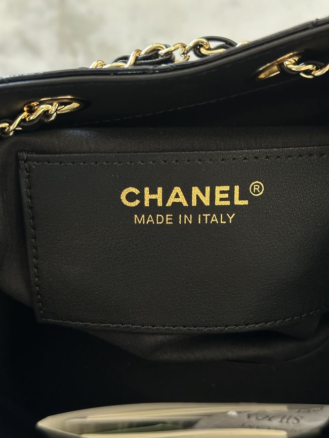 CHANEL 25 SMALL HANDBAG patent leather AS5293 black CHANEL 25 SMALL HANDBAG patent leather AS5293 black