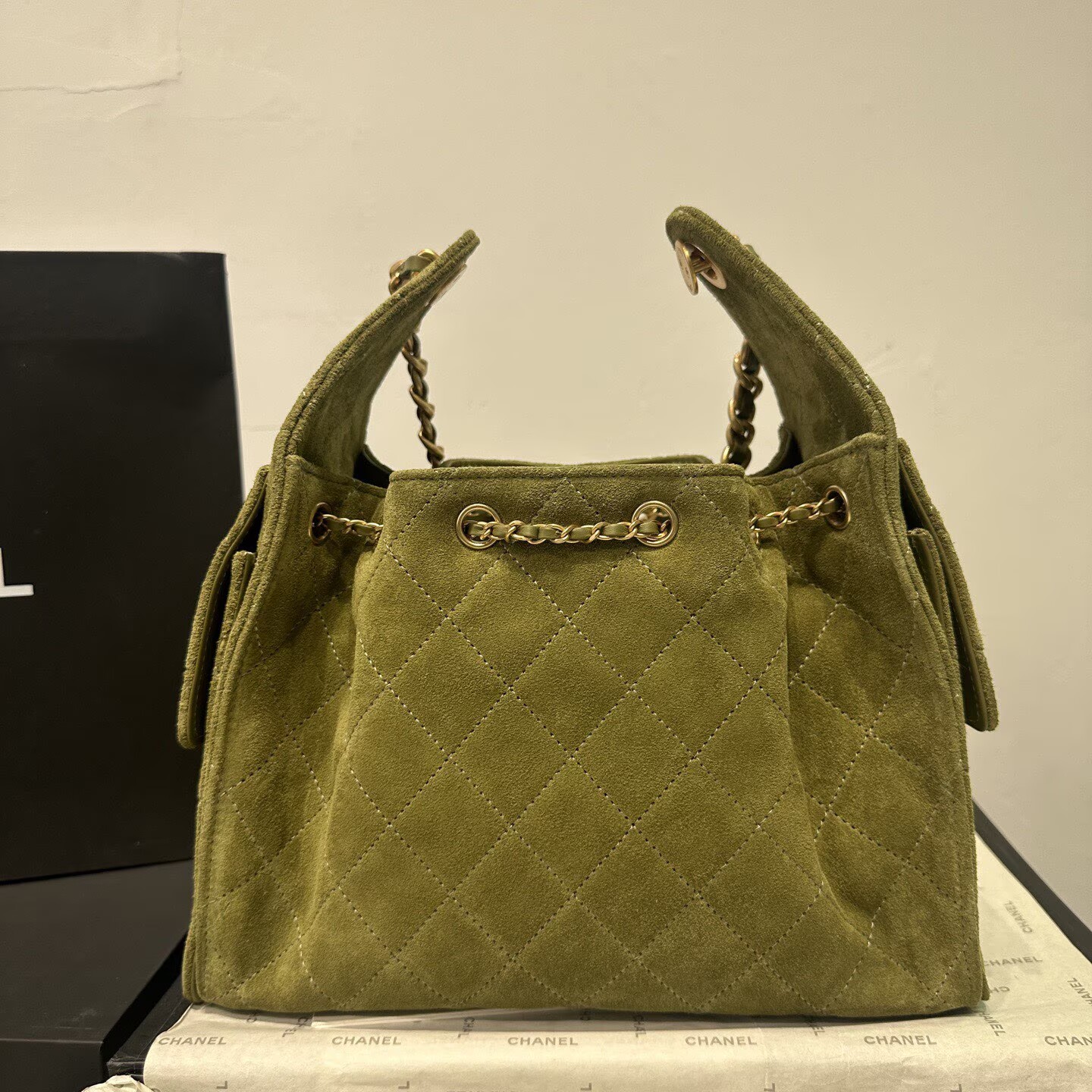 CHANEL 25 Small Handbag Suede AS5293 Green CHANEL 25 Small Handbag Suede AS5293 Green