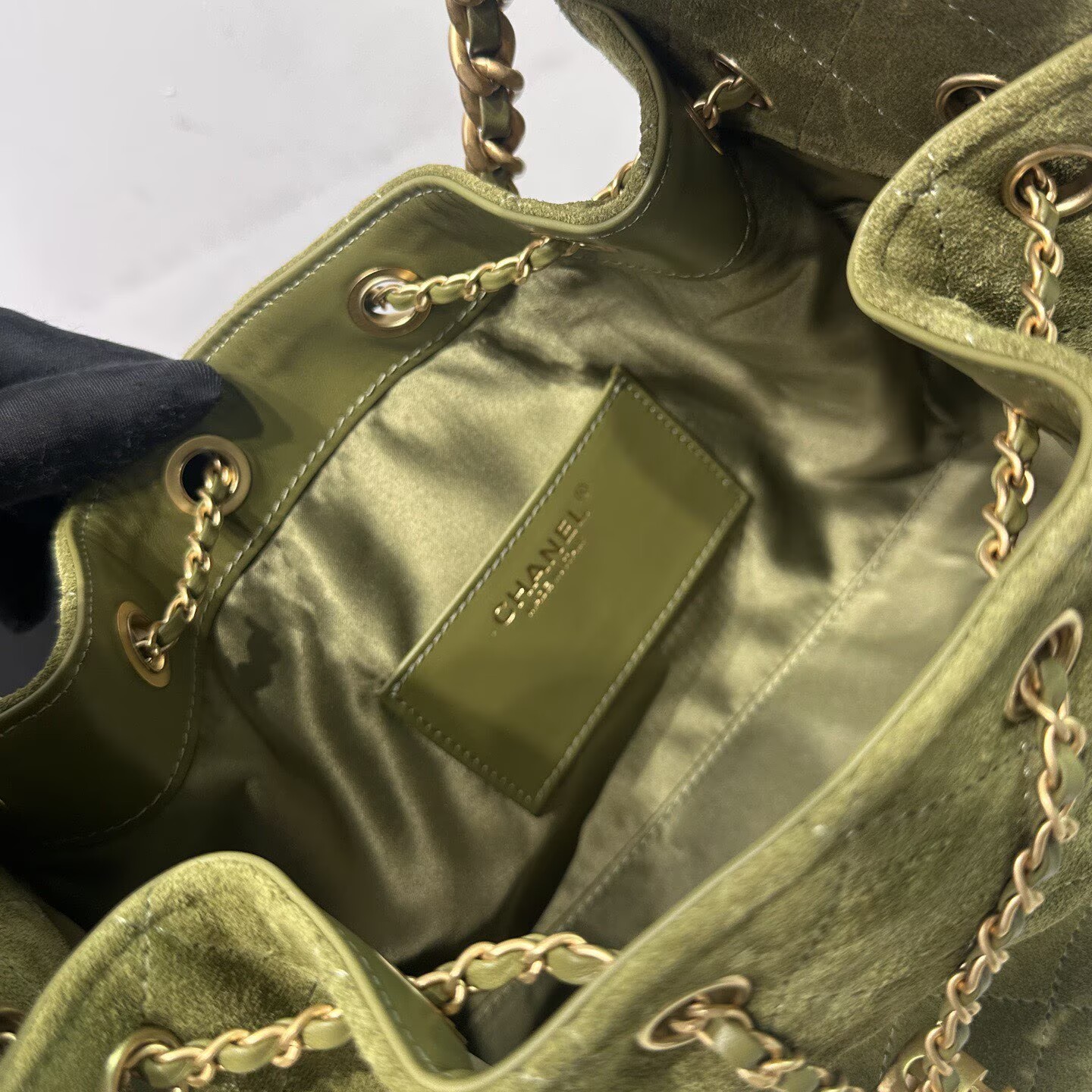 CHANEL 25 Small Handbag Suede AS5293 Green CHANEL 25 Small Handbag Suede AS5293 Green