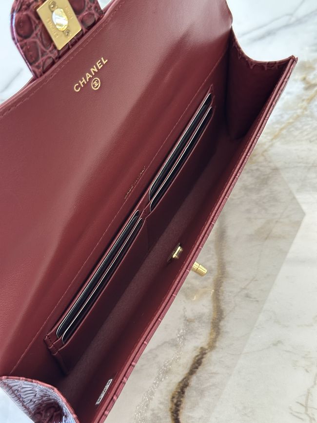 Chanel Clutch with chain Crocodile Embossed AP5280 Burgundy Chanel Clutch with chain Crocodile Embossed AP5280 Burgundy